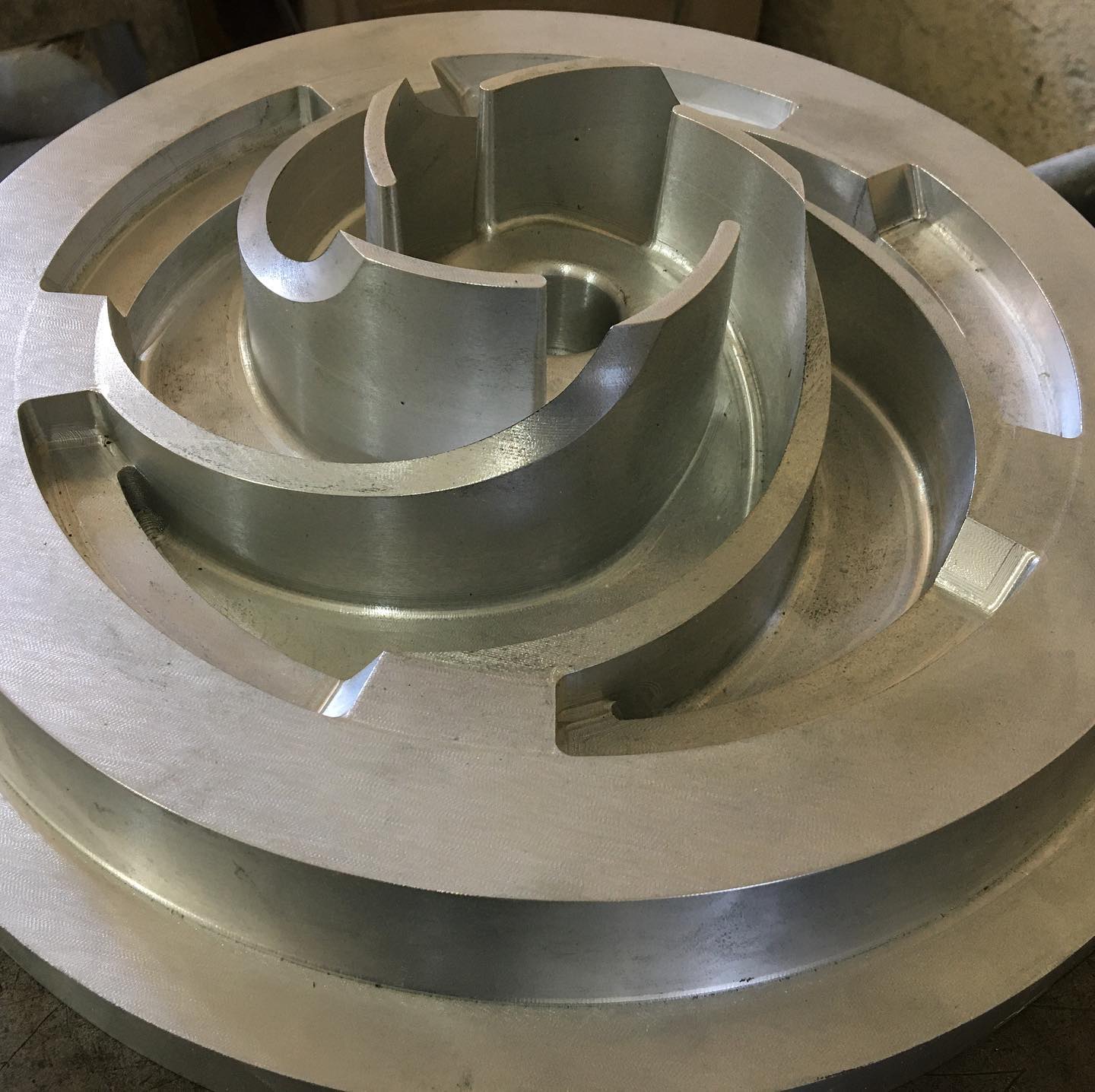 Projeto e Usinagem de Moldes