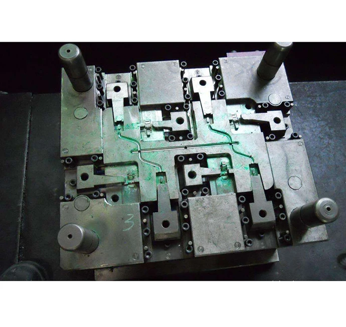 Inject-Mold-maker-colored-fan-blade-plastic-inject-molding-manufacturer-moulds-custom-molds-design-making-1