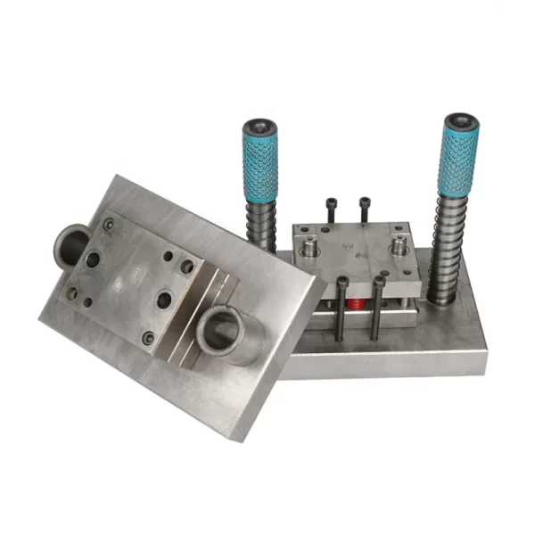 Metal stamping progressive mold for punching and cutting