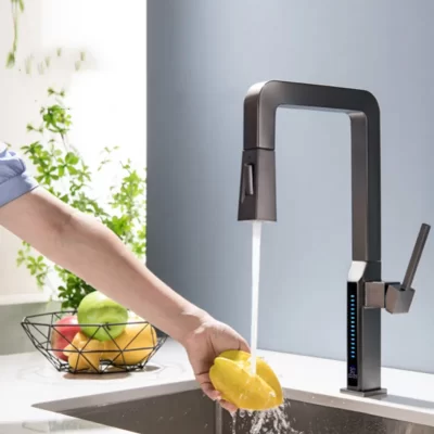 Nova escova de torneira da cozinha ouro latão pull out quente e frio display digital rotação misturador pia da cozinha
