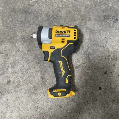 DeWalt DCF901B 12V MAX 3/8 pol. Chave de impacto com bigorna de anel de neblina (somente ferramenta) de segunda mão