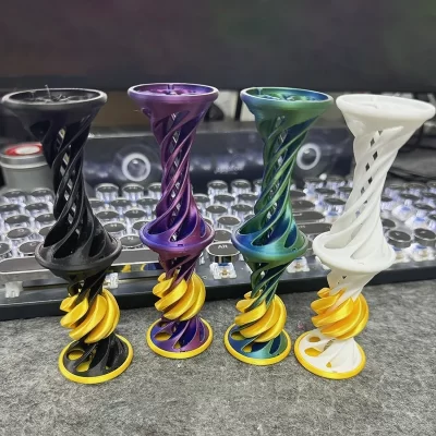 Pirâmide giratória de cone espiral impressa em 3D Pirâmide impossível Passthrough Pirâmide rotativa Pré-aprendizagem Jogo de pirâmide ה