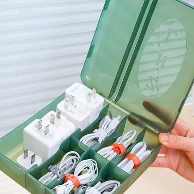 Grande caixa de armazenamento para carregadores, cabos, adaptadores e acessórios com divisores personalizáveis, carregador e caixa de armazenamento de cabos