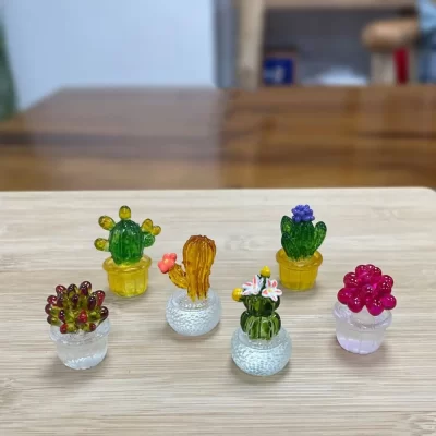 Cactus transparente bonsai decoração resina mini estatuetas de cacto plantas suculentas carro computador decoração ornamentos artesanato