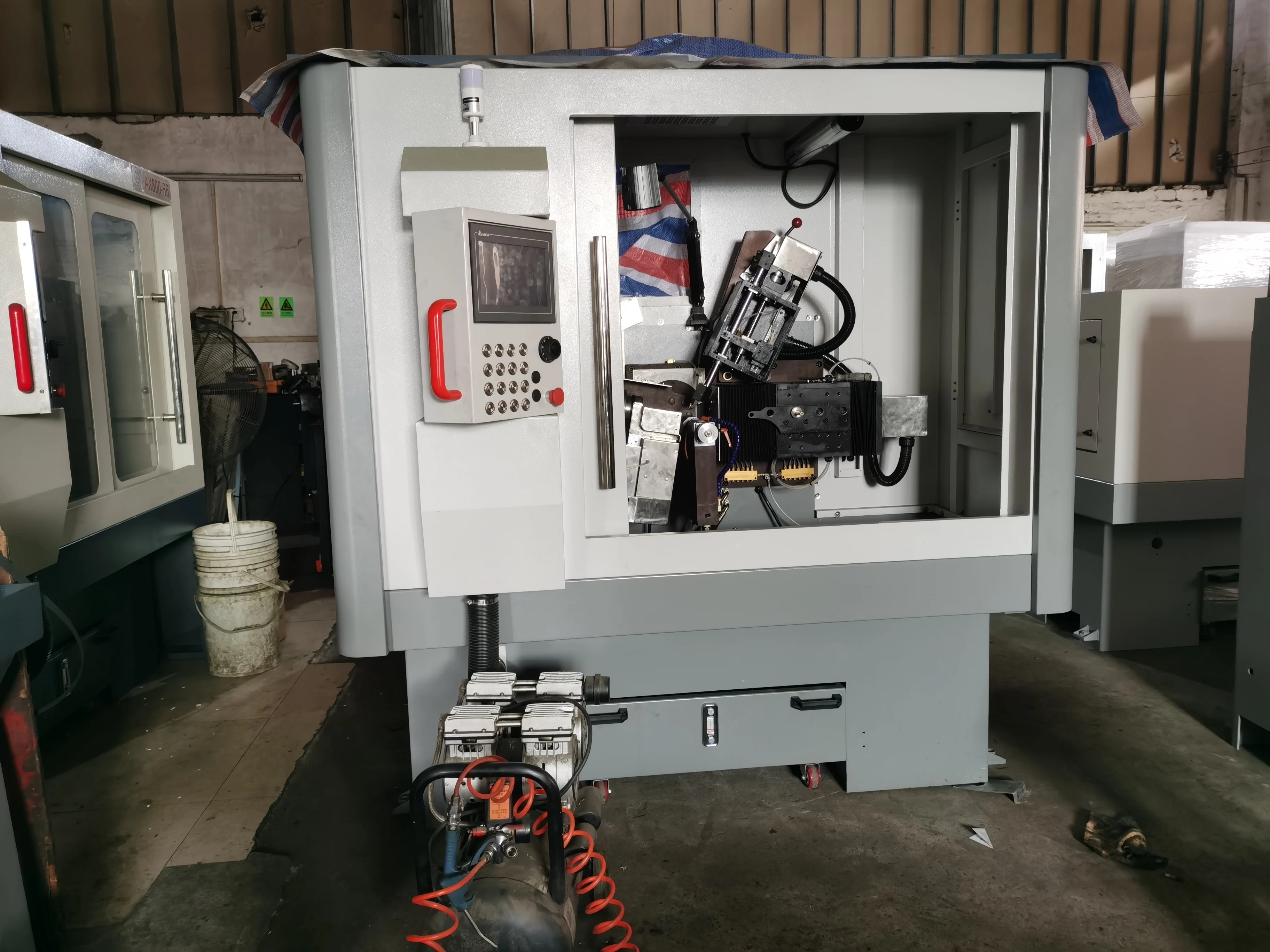 KS600CNC Máquina automática de afiar e chanfrar lâmina de serra CNC TCT de 4 eixos - Image 6