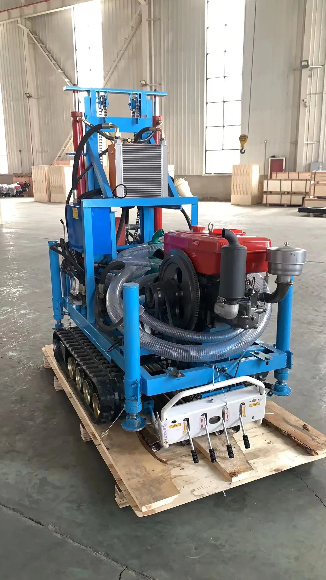 Customized Versatile Hydraulic Water Well Drilling Rigs - Portable Crawler Mounted Units for 150-250m Depths - Image 2