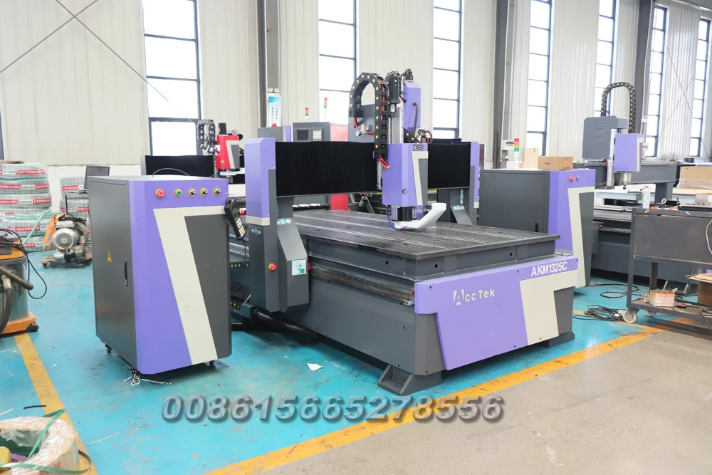 Econômico 3 Eixo CNC Router Milling Controller, ATC 8 Liner Tool Changer, 1300*2500mm, à venda - Image 4