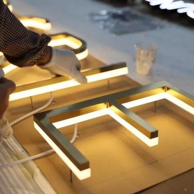 Sinal retroiluminado 3d sinalização led personalizado ao ar livre led carta sinalização logotipo led para sinalização ao ar livre sinal de negócios