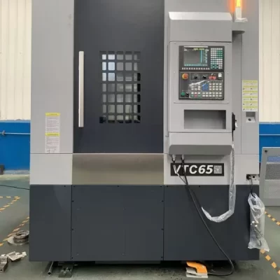 Torno CNC vertical hidráulico automático de 3 mandíbulas CNC Torno de alta precisão com sistema CNC oi TF