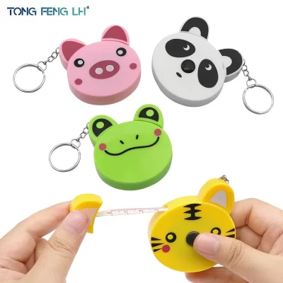 Fita métrica dos desenhos animados 0-150cm 0-60 Polegada mini portátil bonito forma animal chaveiro fita métrica automática panda sapo piggy tigre