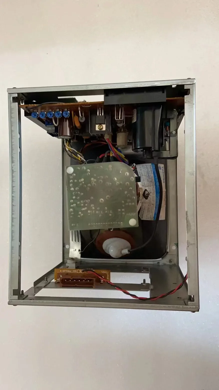 Usado A61L-0001-0093 # Uma unidade de tela de exibição FANUC CRT A61L 0001 0093 A - Image 4