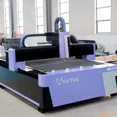2025 máquina de corte a laser de fibra de metal econômica 1500*3000mm 1300*2500mm material de chapa de corte AKJ1325/1530F