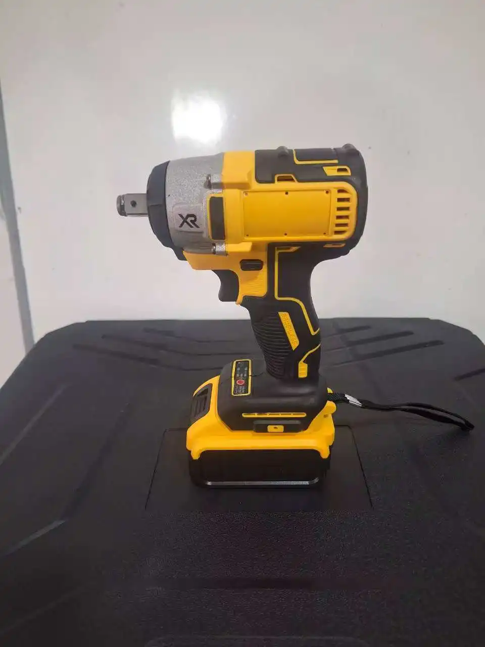 DW High-power Lithium Battery Power Tool Set 4-in-1 Brushless Impact Power Tool Set - Image 5