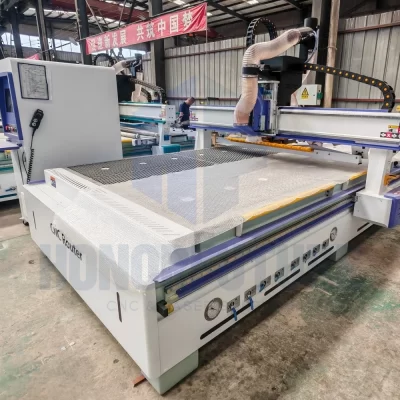 Máquina roteadora CNC automática com cortador de faca oscilante para papel corrugado de espuma EVA e papelão ATC CNC