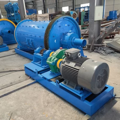 Moinho de esfera 10TPH do equipamento moldado do minério mineral do tipo molhado do poupança de energia para o minério de ouro/moagem