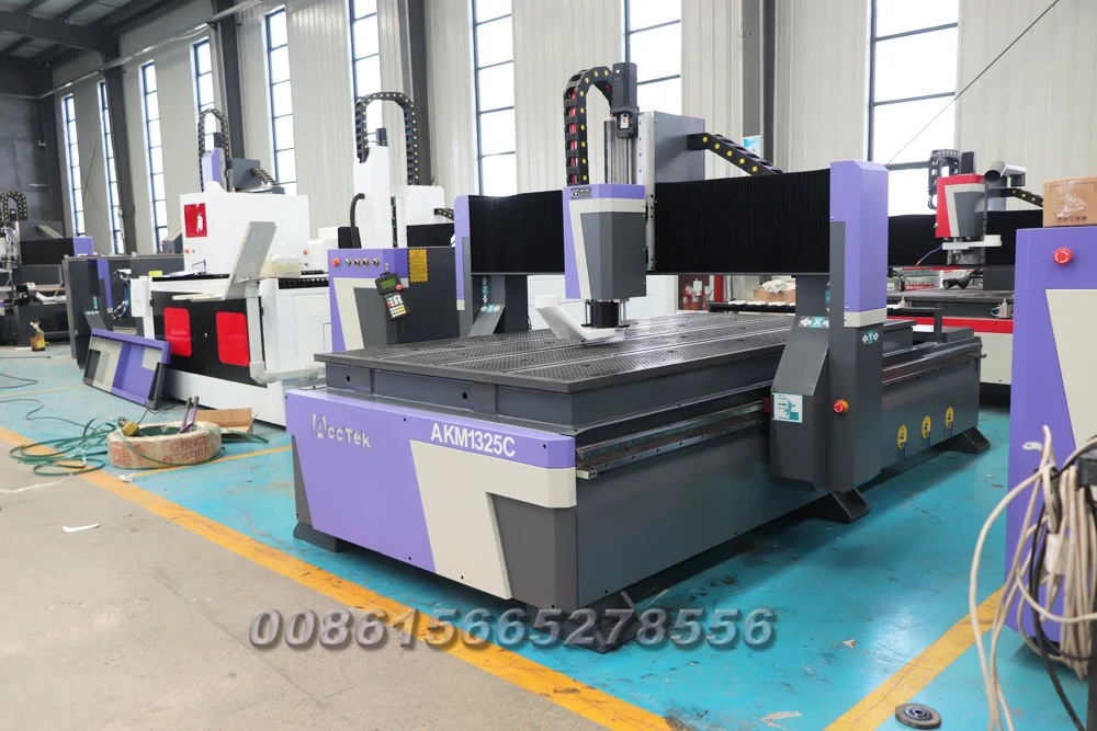 Econômico 3 Eixo CNC Router Milling Controller, ATC 8 Liner Tool Changer, 1300*2500mm, à venda - Image 2