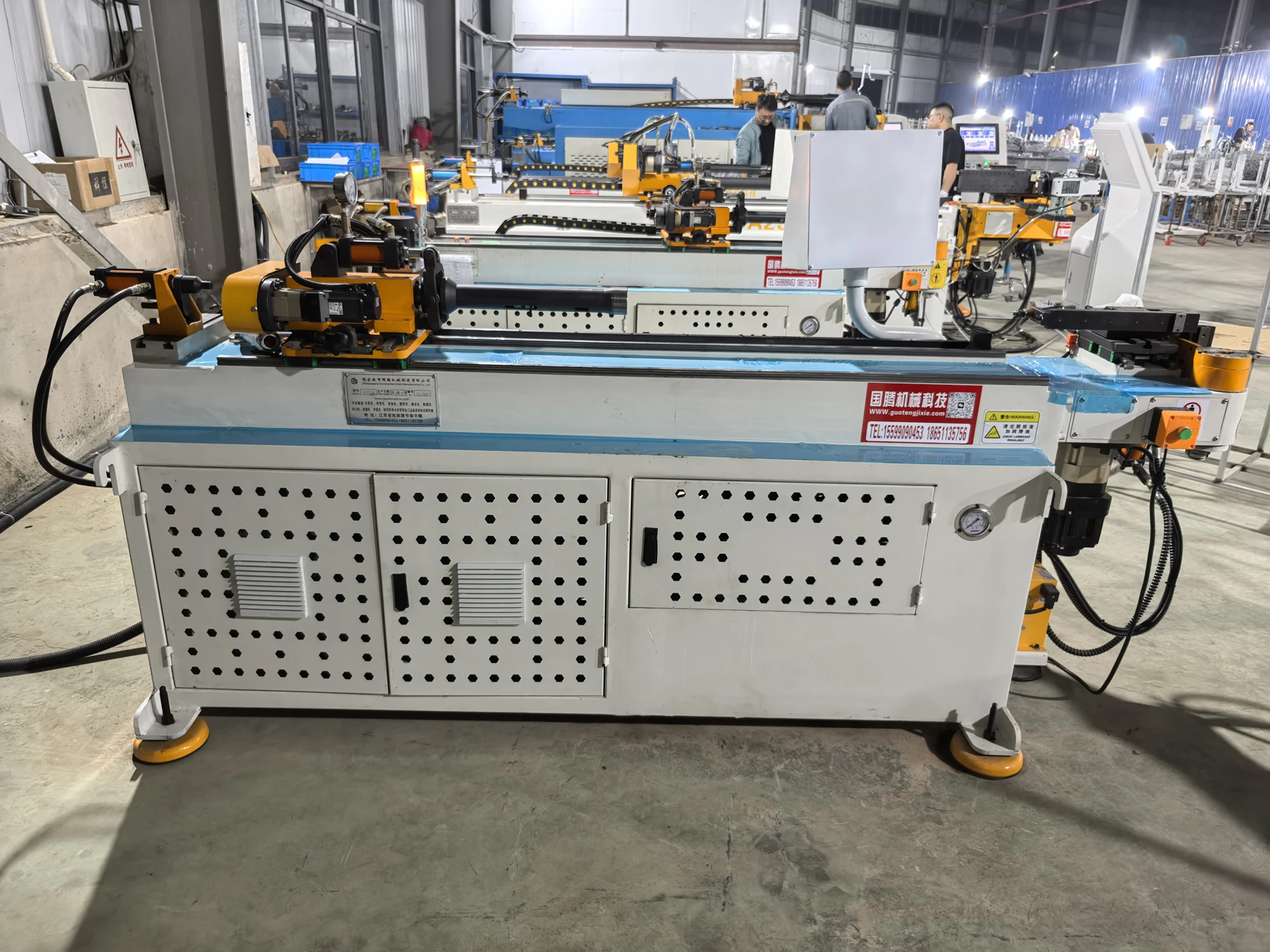 Motor de liga de aço inoxidável hidráulico 3D controle numérico automático máquina dobradeira de tubos de aço - Image 3