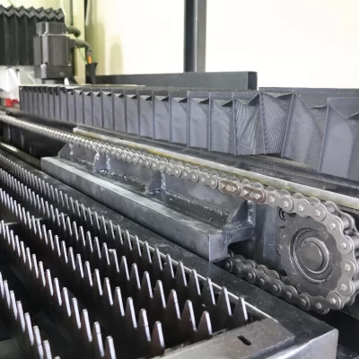 1530 Modelo totalmente fechado Máquina de corte a laser de fibra CNC 1500X3000 3000W Preço