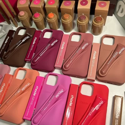 With Lipstick Phone Case for iPhone 17 13 14 15 16 17 Pro Max Plus 12 17 Air Silicone Lip Gloss Holder Hot INS Soft Cover Funda