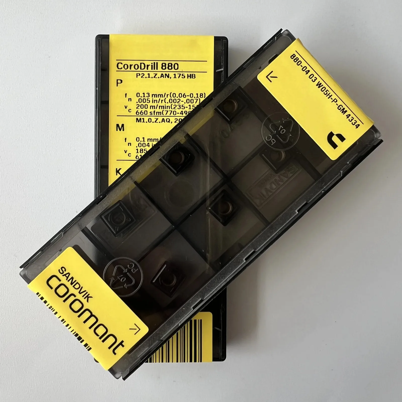 Original SANDVIK / 880-0403W05H-P-GM 4334 / Lâmina CNC de liga dura 10 unidades - Image 4