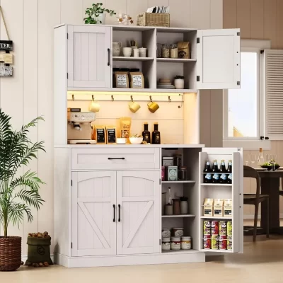Armário de armazenamento de cozinha com iluminação LED e tomada, cabide de despensa com prateleira de micro-ondas e seis ganchos