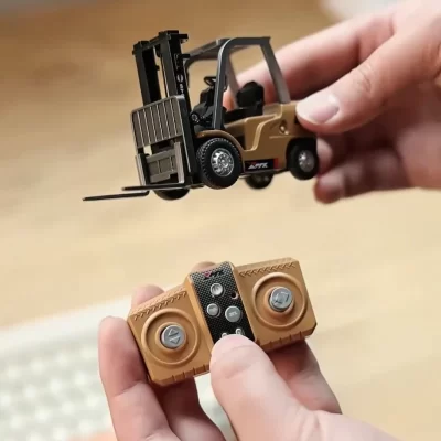 2.4G Tabletop RC Forklift Engineering Vehicle 1/64 Mini Remote Control Alloy Forklift Desktop Toys Model Gift for Boys