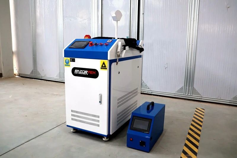 Máquina de solda a laser portátil raycus 1200w 1500w 2000w 3000w com display de alta resolução soldador a laser de fibra de aço inoxidável