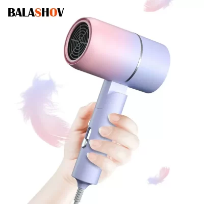 Mini secador de cabelo dobrável 750W com bolsa de transporte Anion de ar quente Cuidados com os cabelos para viagens em casa Secador de cabelo Dormitório Secador de cabelo 220V-240V