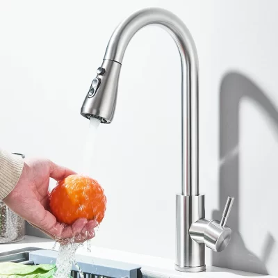 Torneiras de cozinha pretas com alça única, torneira removível com furo único, giratória 360 graus, água quente e fria, pulverizador