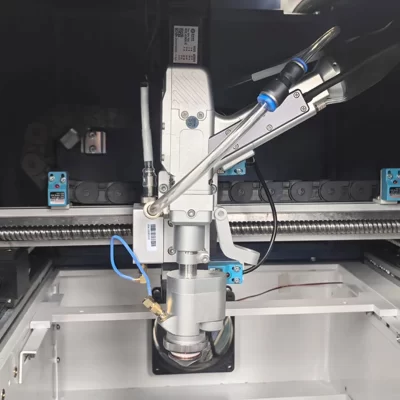 Máquina de corte a laser 3000W Mini cortador de soldador a laser Preço de limpeza Pequena área de trabalho Máquina de corte a laser