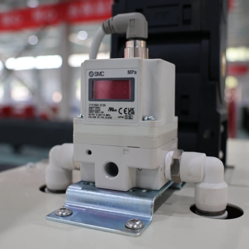 Raytools Raycus CE 1500*3000 mm Fabricante Máquina de corte a laser de aço carbono inoxidável - Image 3