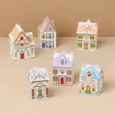 Conjunto de casa de temperos de vila de férias, mini potes de casas de gengibre de Natal, decoração festiva, bancada de cozinha, vela de Natal