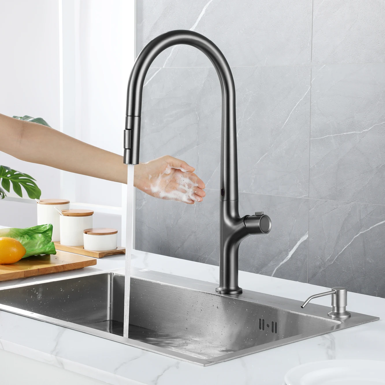 High-end arma cinza latão torneira da cozinha design de indução único punho frio e quente controle duplo 2 função simples torneira da pia - Image 5