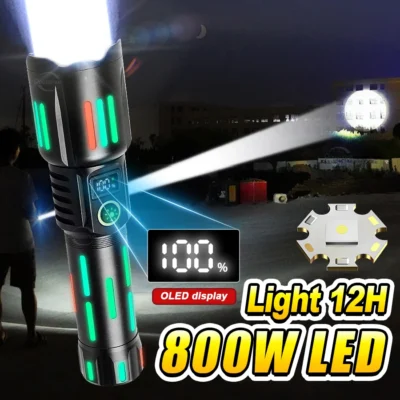 Lanterna de Campismo de Alta Potência 800W com Laser Branco, Faixas Luminosas, Alcance de 4500m, Recarregável TYPE-C/USB e Zoom Ajustável