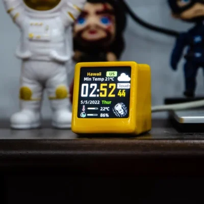 Estação de relógio digital meteorológica super legal mini WiFi com dispositivo de tela LCD IPS para decoração