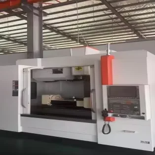 Centro de Usinagem Vertical VMC 650 CNC de 5 Eixos com Sistema de Controle GSK, Spindle Único, Recursos Automáticos e BT40 para Fresagem de Metal - Image 2