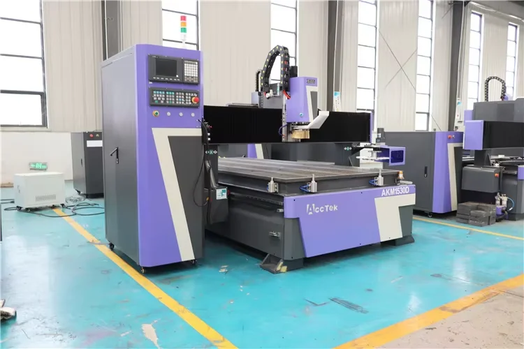 Máquina de Gravação e Corte CNC AKM1530C 2040 2030 ATC para Madeira - Preço Acessível - Image 2