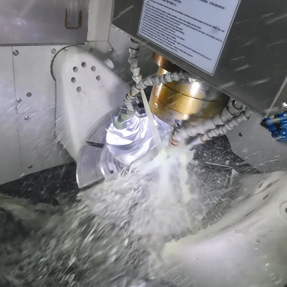 Centro de Usinagem CNC Vertical VMC de 5 Eixos TK50 para Fabricação Profissional - Image 4