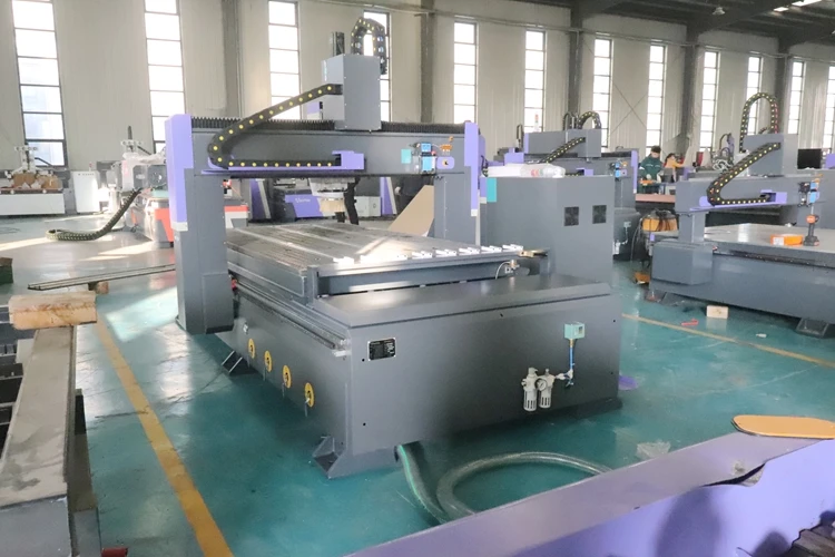 Máquina CNC Router de Alta Precisão 1325 ATC para Corte e Gravação de Madeira, MDF e Acrílico - Preço de Fábrica - Image 4