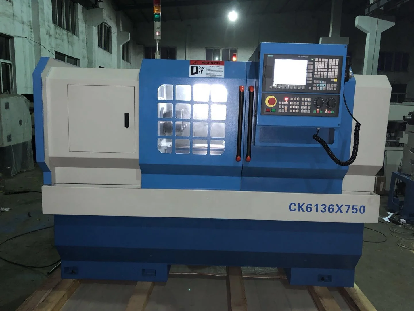 Torno CNC Ariow CK6136x1000, Precio de Máquina CNC China para Trabajos en Metal - Image 3