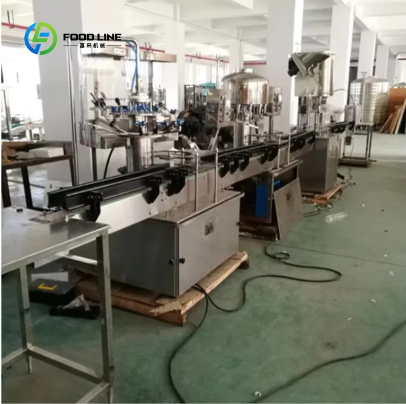 Máquina Automática Personalizada para Lavar, Llenar, Tapar y Encoger Botellas / Línea de Producción de Llenado de Líquidos y Agua Potable - Image 3