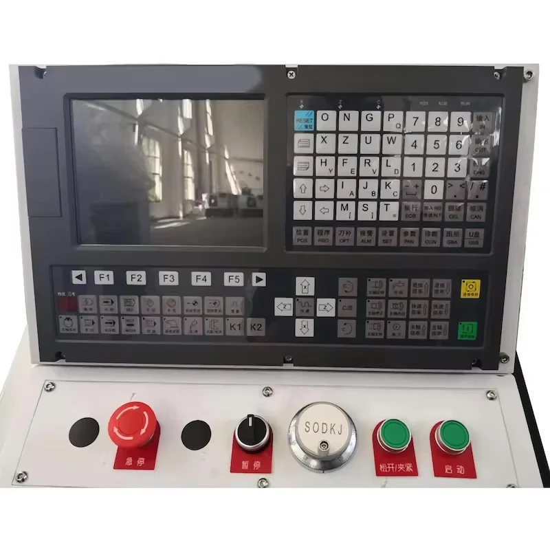 Torno CNC Industrial CK0640 con Motor Servo de Valor Absoluto de 3KW para Fabricación de Productos de Goma - Image 4