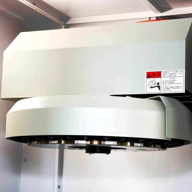 Máquina de Fresagem CNC VMC 650 de Alta Qualidade, Centro de Usinagem Vertical de Taiwan - Image 5