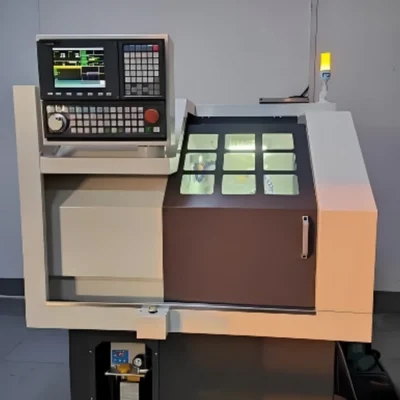 Torno CNC de precisión pequeño LC-15 con herramientas múltiples, precio económico de fábrica, para barras de 15 mm