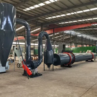 - Secador rotativo de tambor de poeira de serra na linha completa de produção de pellets de madeira Máquina de processamento de pellets