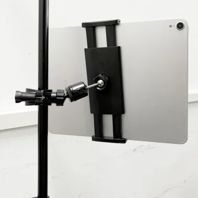 4.7-13.5" Tablet and Smartphones holder for Microphone Stand with 360-Degree Rotable Swivel Mount for Music Sheet Live Streaming